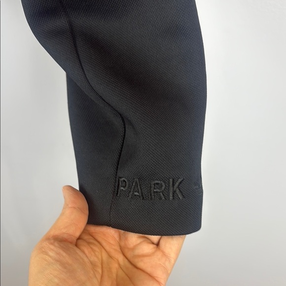 Adidas x Ivy Park Black and Gold Crop Suit Jacket Blazer Size 1X - Picture 8 of 15